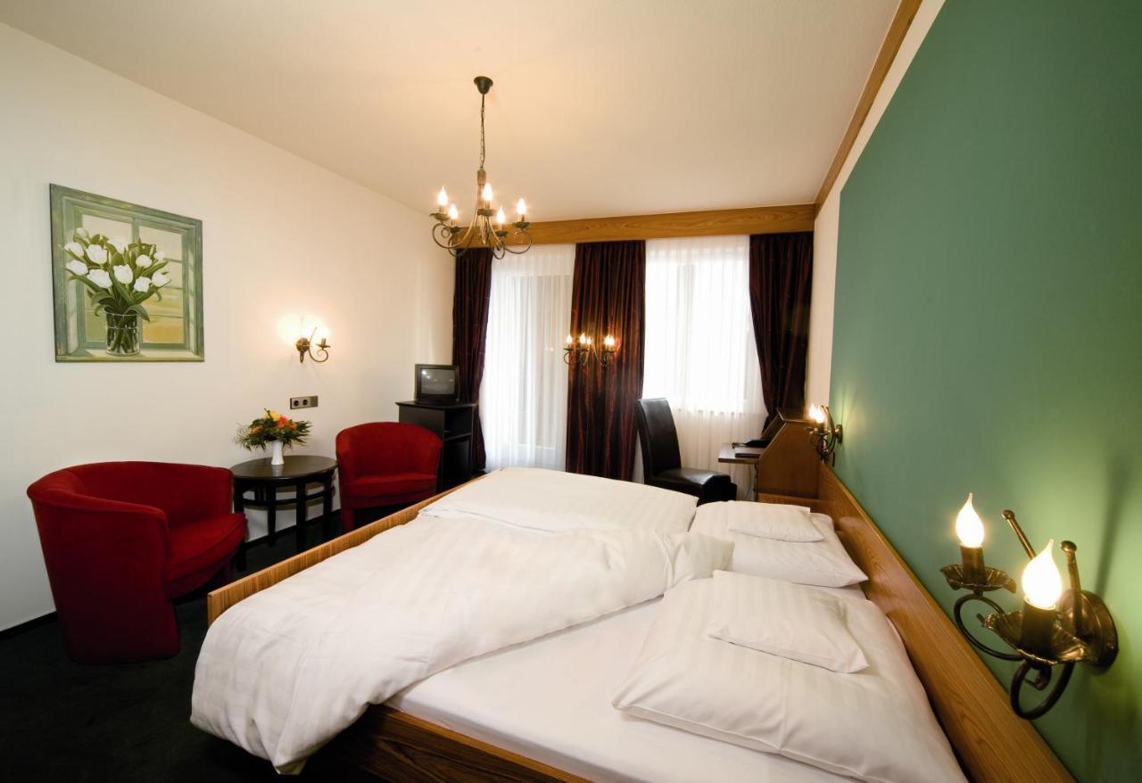 Zum Kranz Garni Hotell Bad Rippoldsau Rum bild